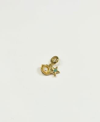 CHARMS B/O ESTRELLA DE MAR CON CONCHA DE VIEIRA Y PERLITA 9.6X18.4MM1
