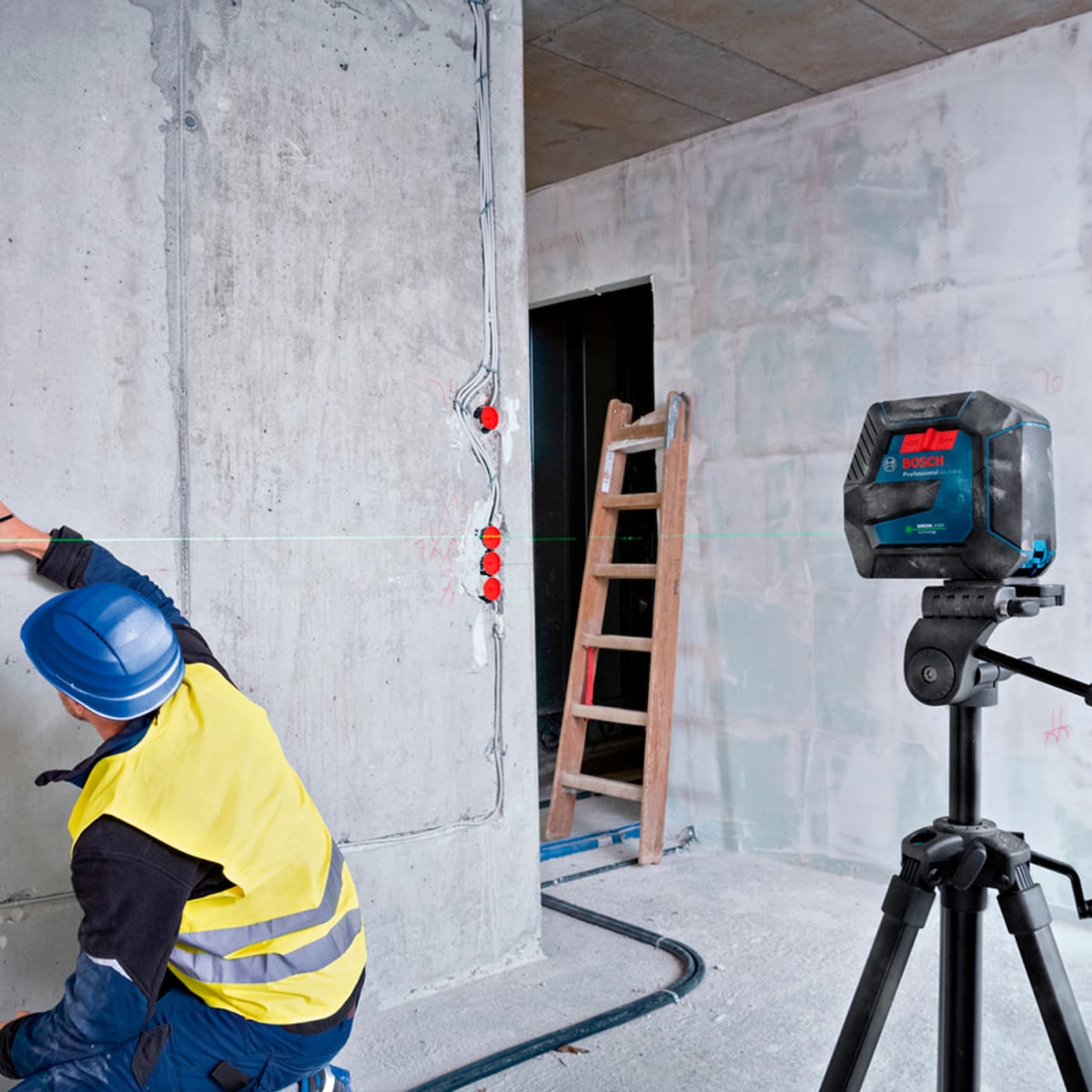 Nivel Láser de Líneas Verdes Bosch GLL 2-15 G Professional – 0601.063.W026