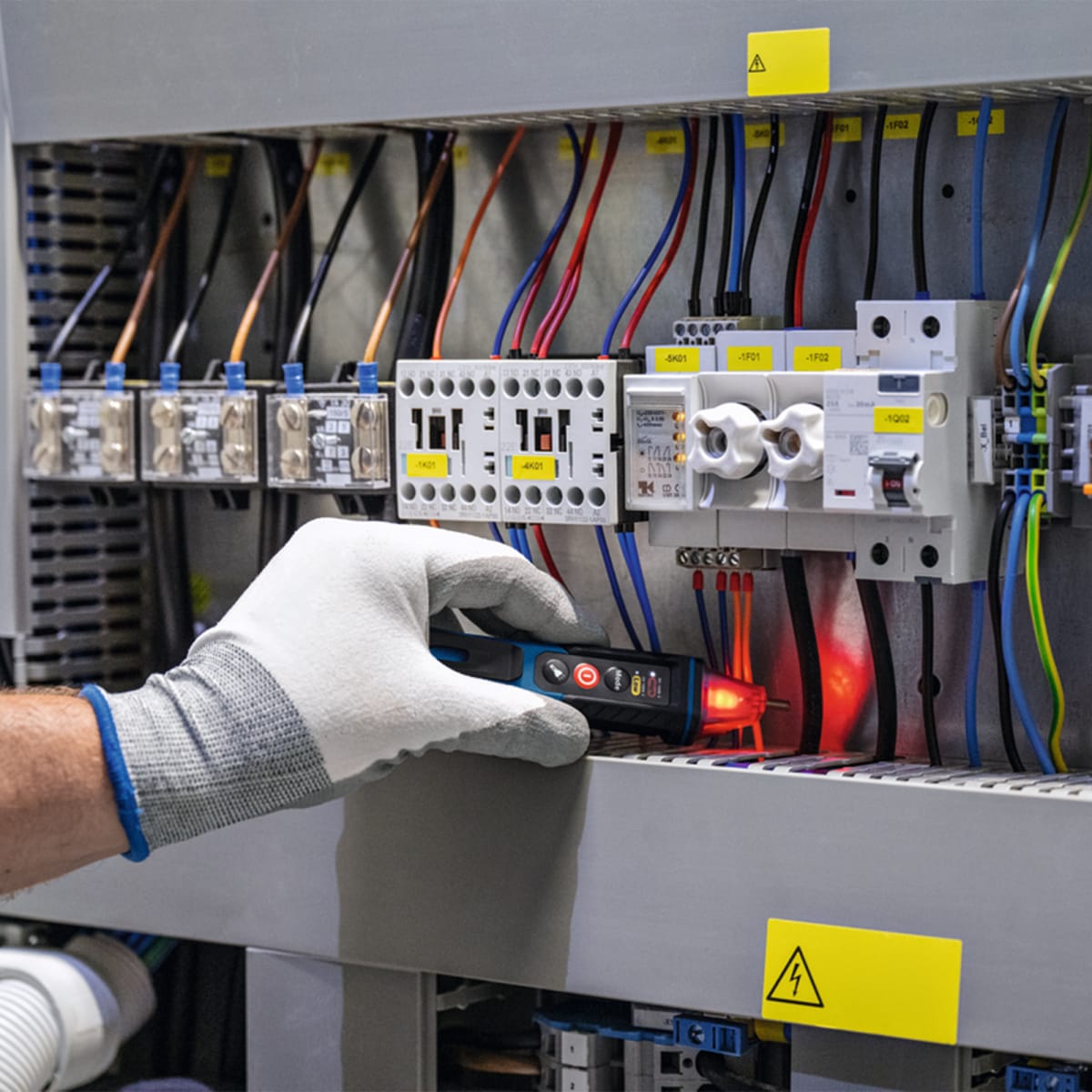 Probador de Voltaje 1000V GVD 1000-17 Bosch 0601.077.0007