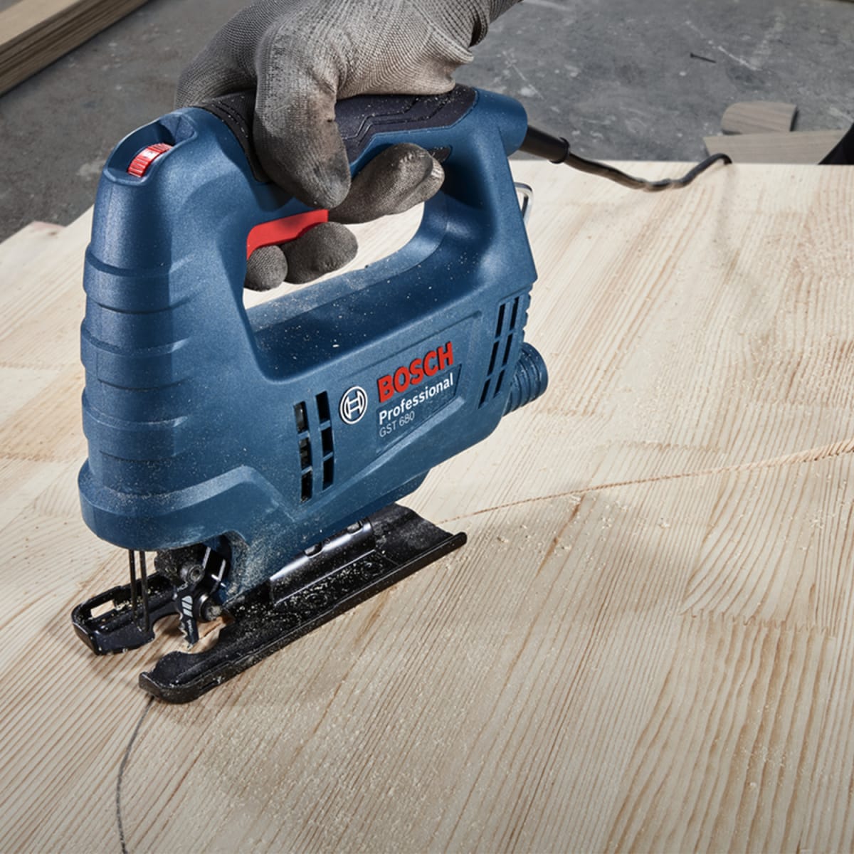 Sierra Caladora Bosch 500W GST 680 Profesional - 0601.5B4.0E06