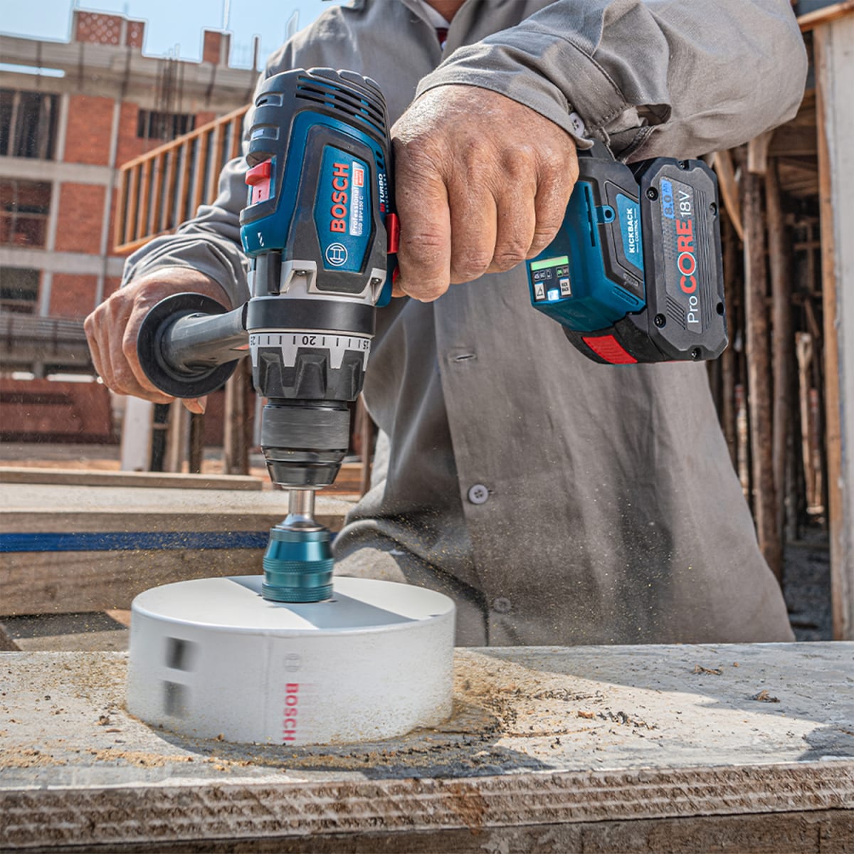 Taladro Percutor 1/2'' 18V Biturbo 150Nm + 2Bat 4Ah Bosch GSB 18V-150 C5