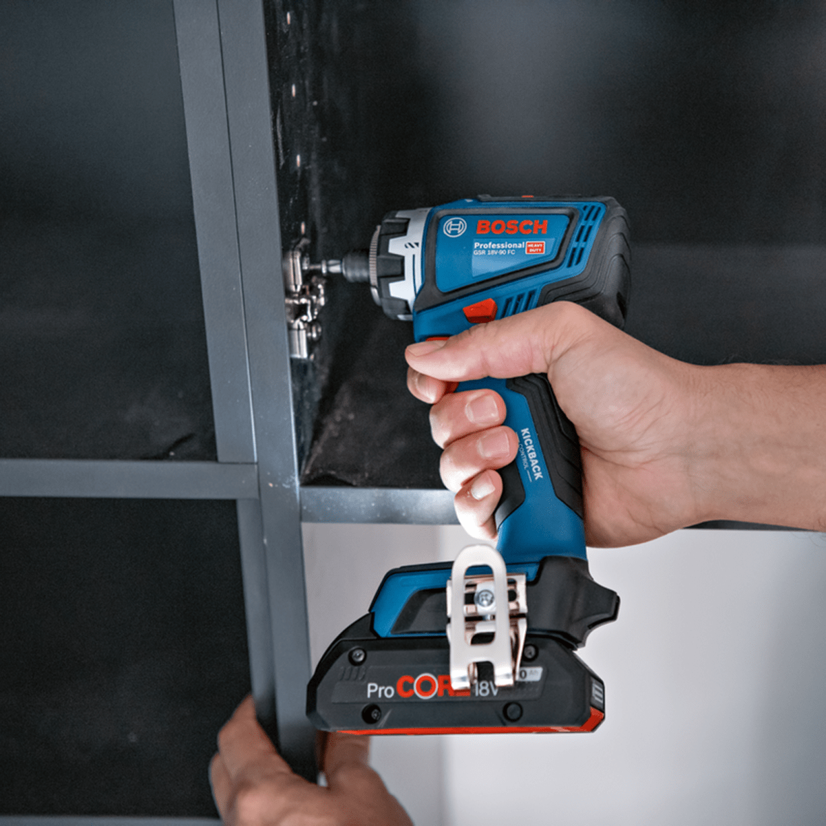 Taladro Bosch 18V 3 mandriles + maleta (Sin Batería) GSR18V-90FC - 0601.9K6.2E09