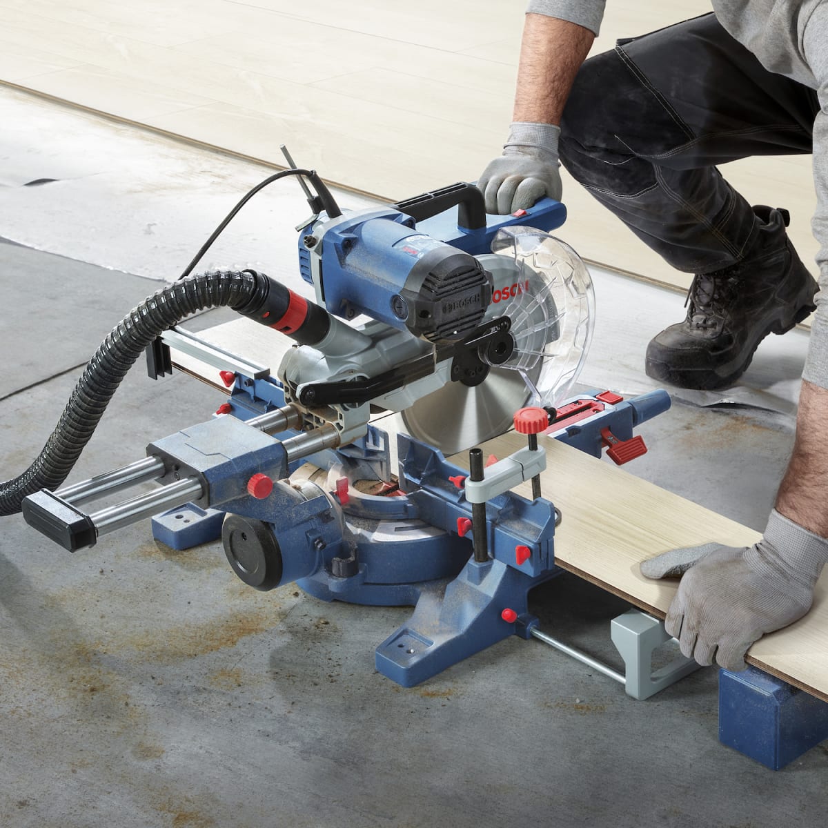 Sierra Ingleteadora Telescópica Bosch 10