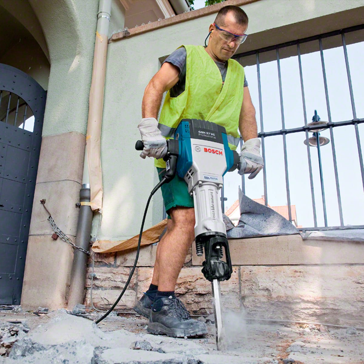 Martillo Demoledor Bosch 2000W 62J + Transporte Bosch - 0615.A00.05L4