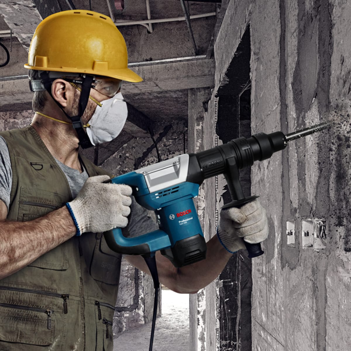 Martillo Demoledor 1100W 7.5 Jouls + Cinceles Bosch GSH 5005