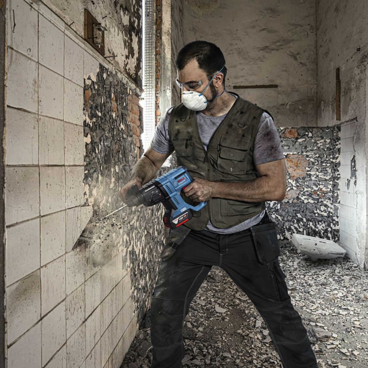 Esmeril 5'' GWS 180 + Rotomartillo GBH 180 + Taladro 1/2'' GSR 180-LI Bosch 0615.A00.26V8