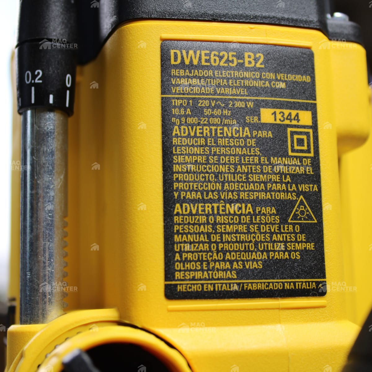 Ruteadora DeWalt 2200W 1/4