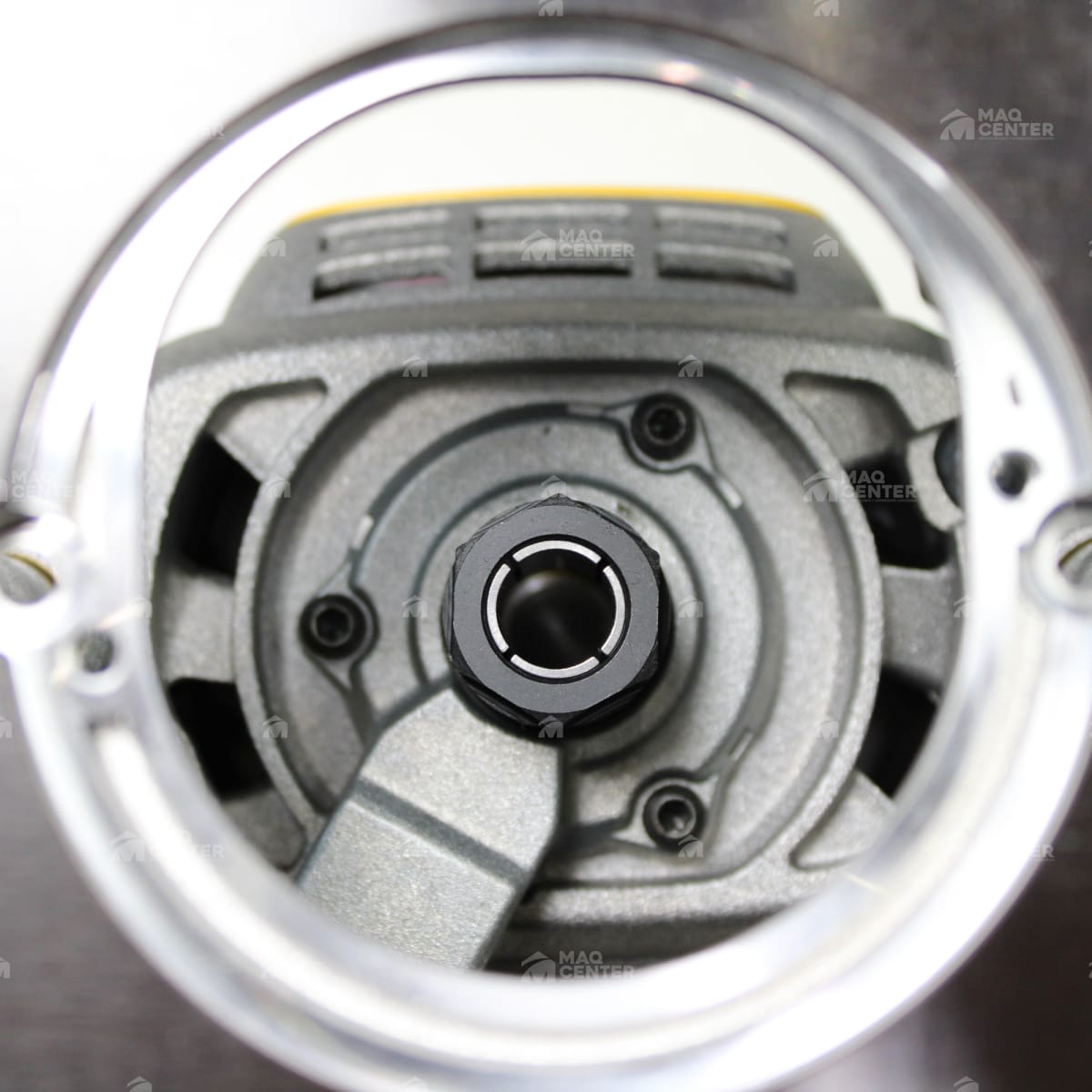 Ruteadora Rebajadora 1/4'' 2200W Dewalt DWE625-B26