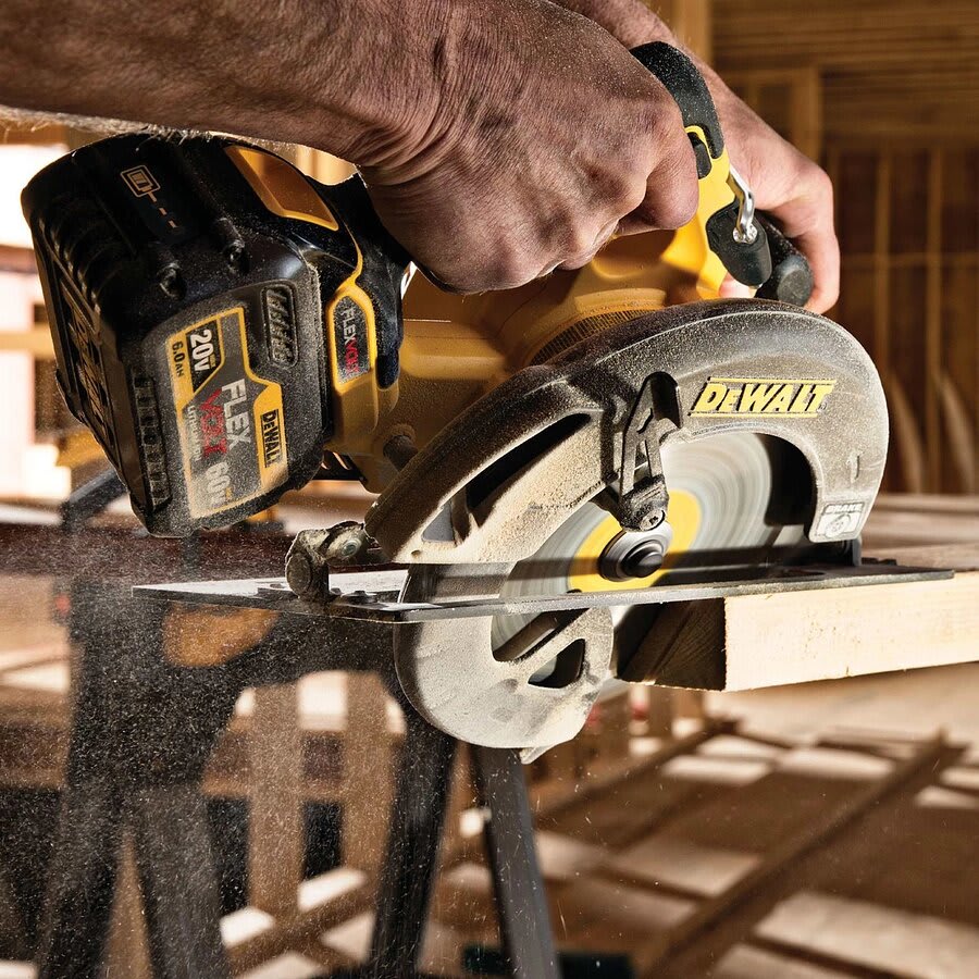 Sierra Circular 7-1/4'' 60V FlexVolt Xr Inc 2Bat 6Ah y Carg Dewalt DCS578T2-B24