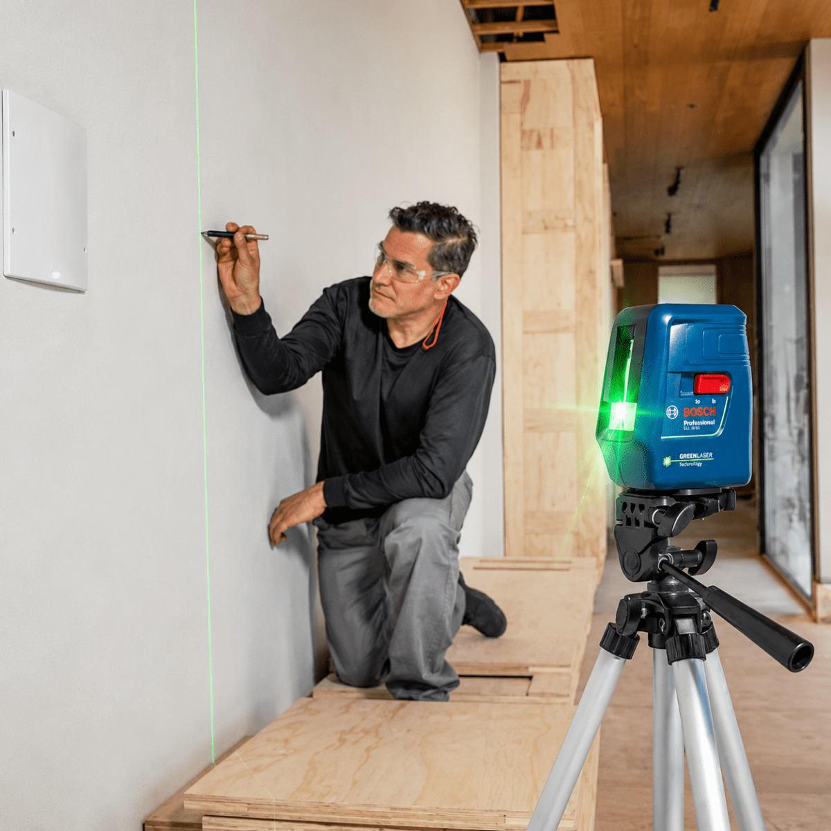 Nivel Láser 3 Lineas Verde GLL3XG + Tripode Bosch 0601.065.FG14