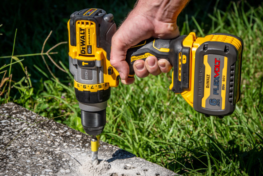 Taladro percutor Dewalt 20V FlexVolt Advantage (Sin Batería) - DCD999B6