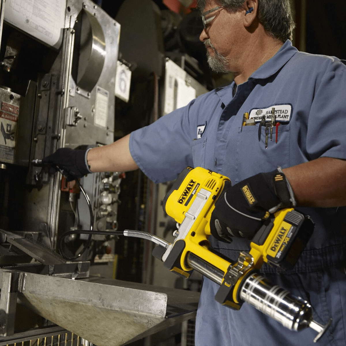 Pistola engrasadora DeWalt 20V MAX Litio (Sin Batería) - DCGG571B3