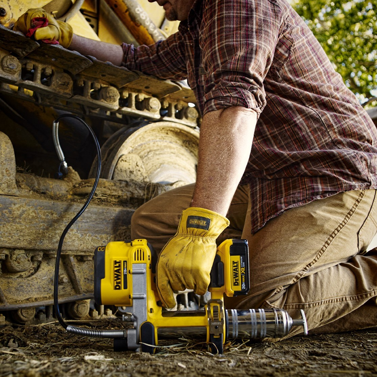 Pistola engrasadora DeWalt 20V MAX Litio (Sin Batería) - DCGG571B4