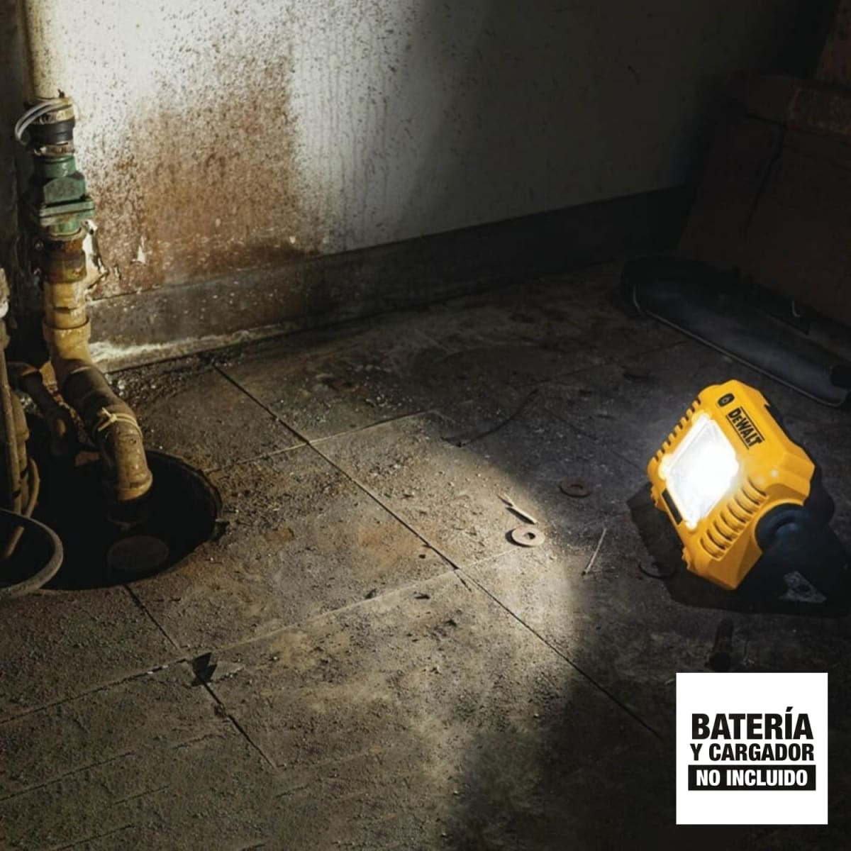 Linterna de Trabajo DeWalt 12V/20V MAX 2000 Lúmenes - DCL077B5