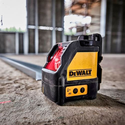 Nivel Laser de Líneas Rojas 20 Metros Dewalt DW088K2