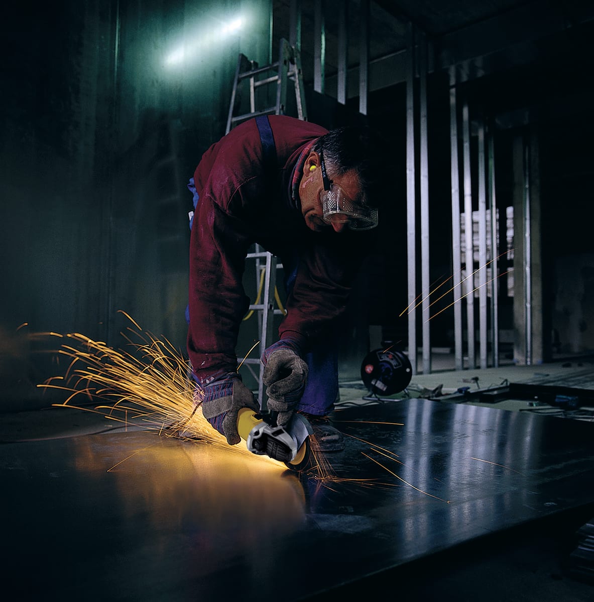 ESMERIL ANGULAR DE 4 -1/2 800W - DWE4020-B22