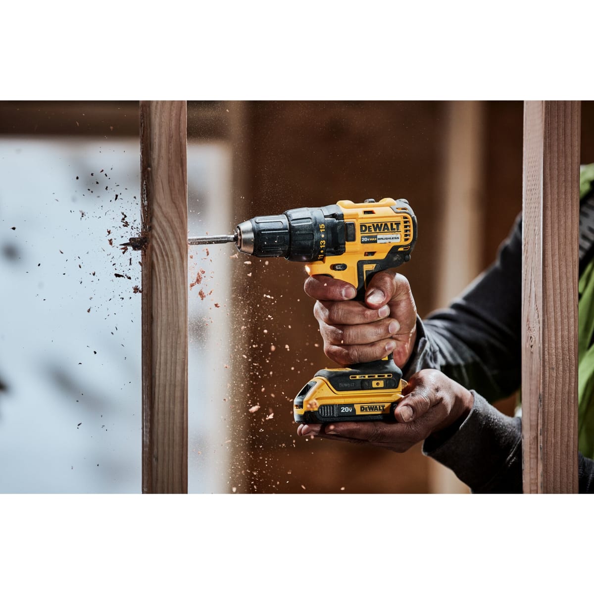 Kit Taladro DeWalt 20V XR Brushless + 2 Baterías DCD7771D2-B26