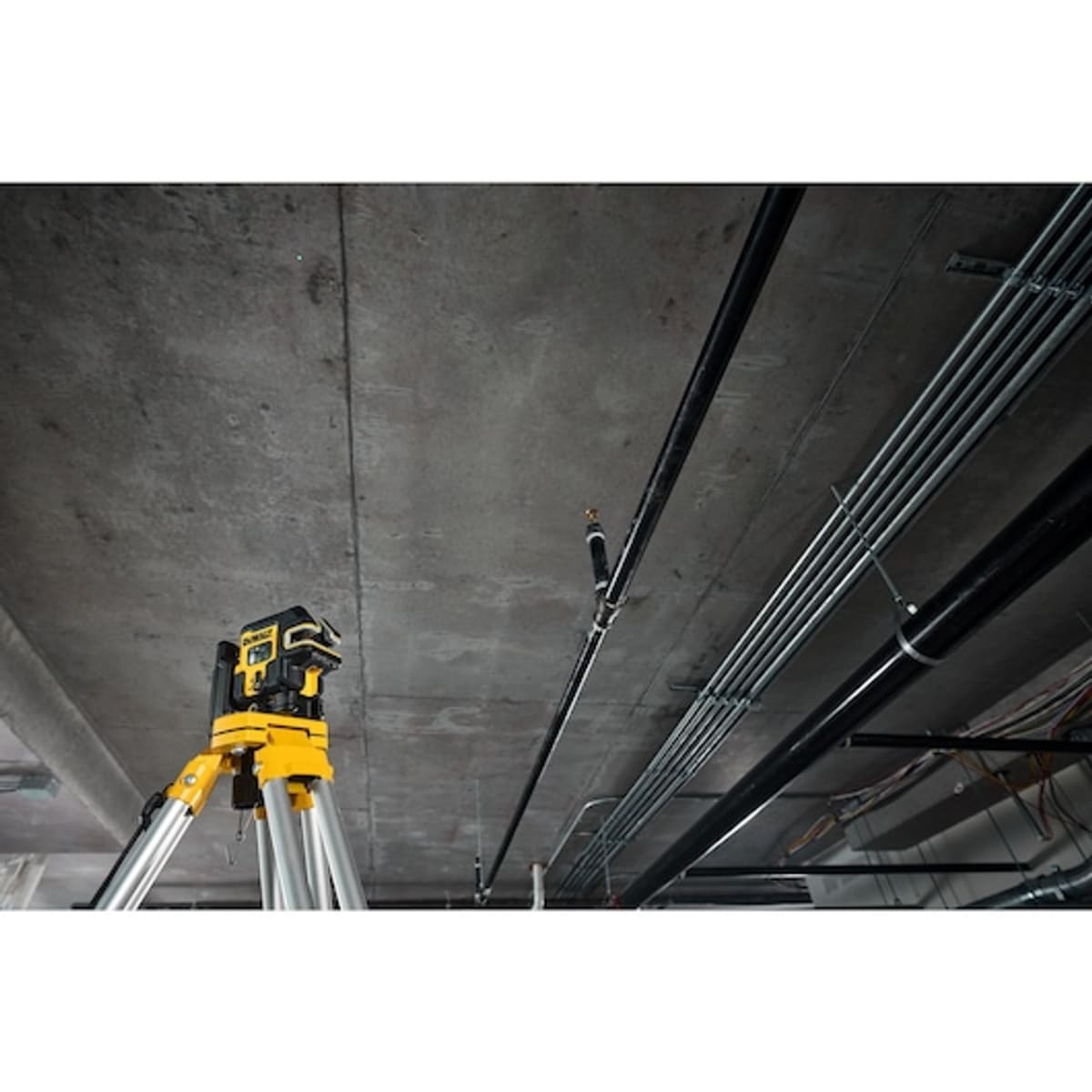 Nivel Láser DeWalt Verde Recargable USB 2 Puntos+Línea Cruzada - DCLE14221GB4
