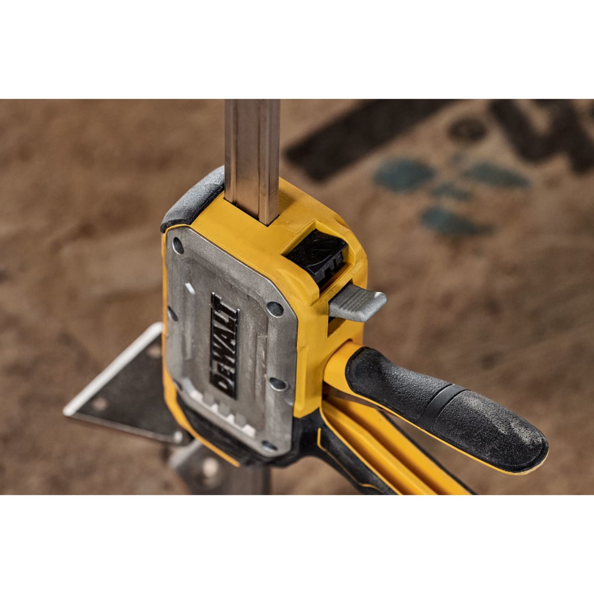 Brazo de Elevación Carga Hasta 150 Kg Toughseries Dewalt DWHT8355010