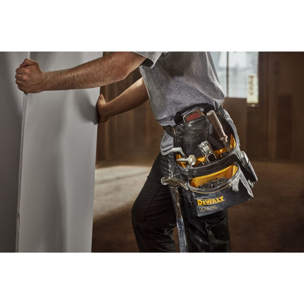 Cinturón para Herramientas con 12 Bolsillos Dewalt DWST5401013