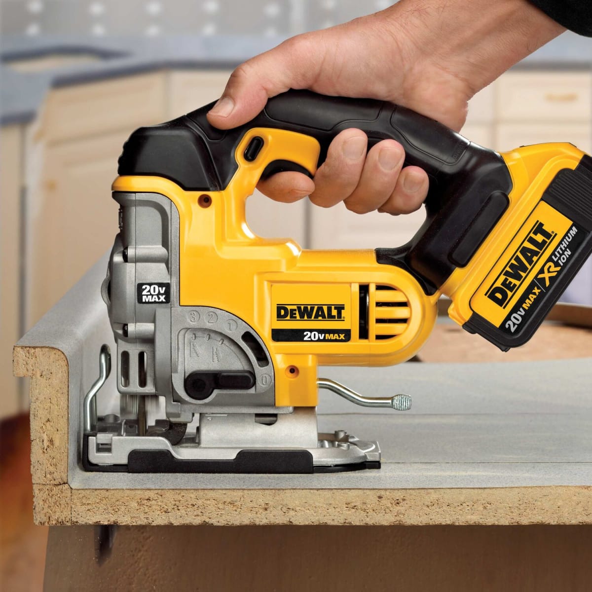 Sierra caladora Dewalt 20V corte 45° 1