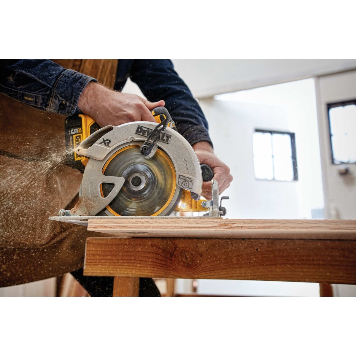 Sierra circular DeWalt 7-1/4