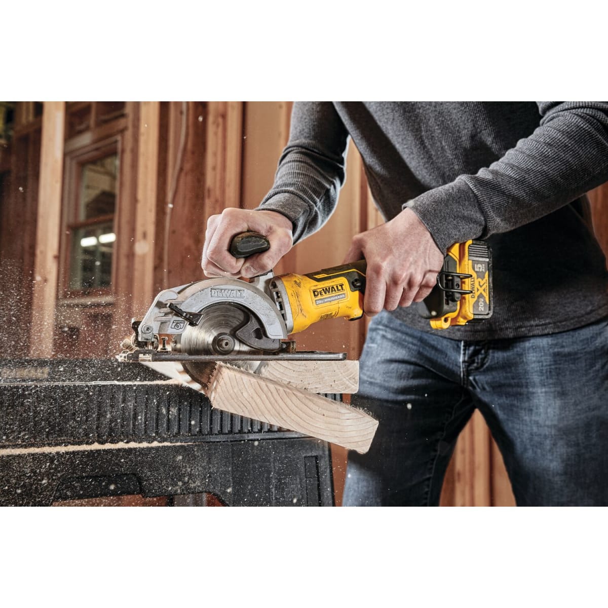 Sierra circular Dewalt 4-1/2