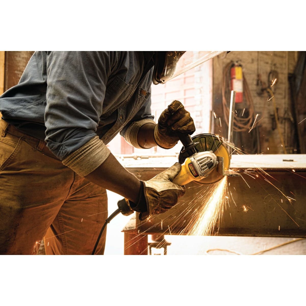 Amoladora Angular 5'' 1500W 11000 Rpm Dewalt DWE4314N-B23