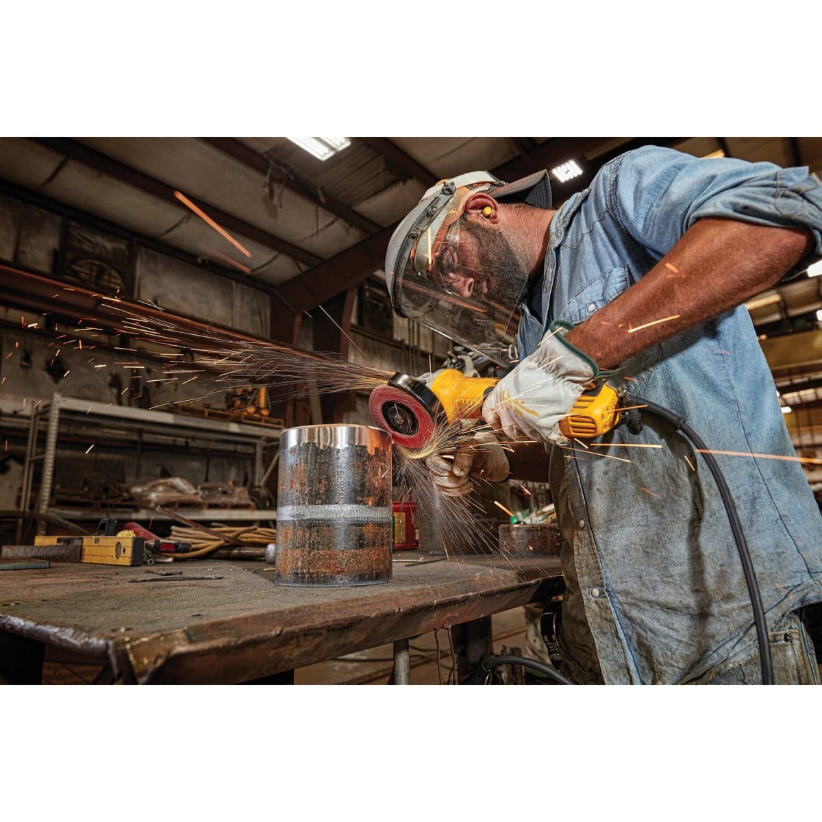 Esmeril Angular 4-1/2'' 1700W Brushless Dewalt DWE4324N-B23