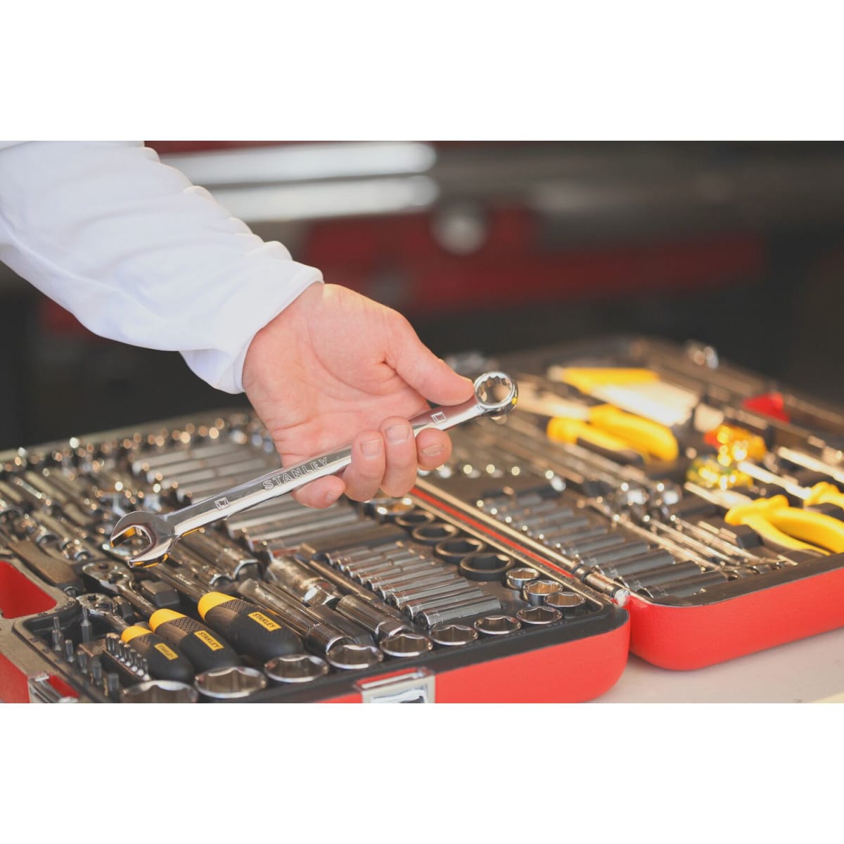 Juego de 150 Piezas Racing Stanley R99-150LA7