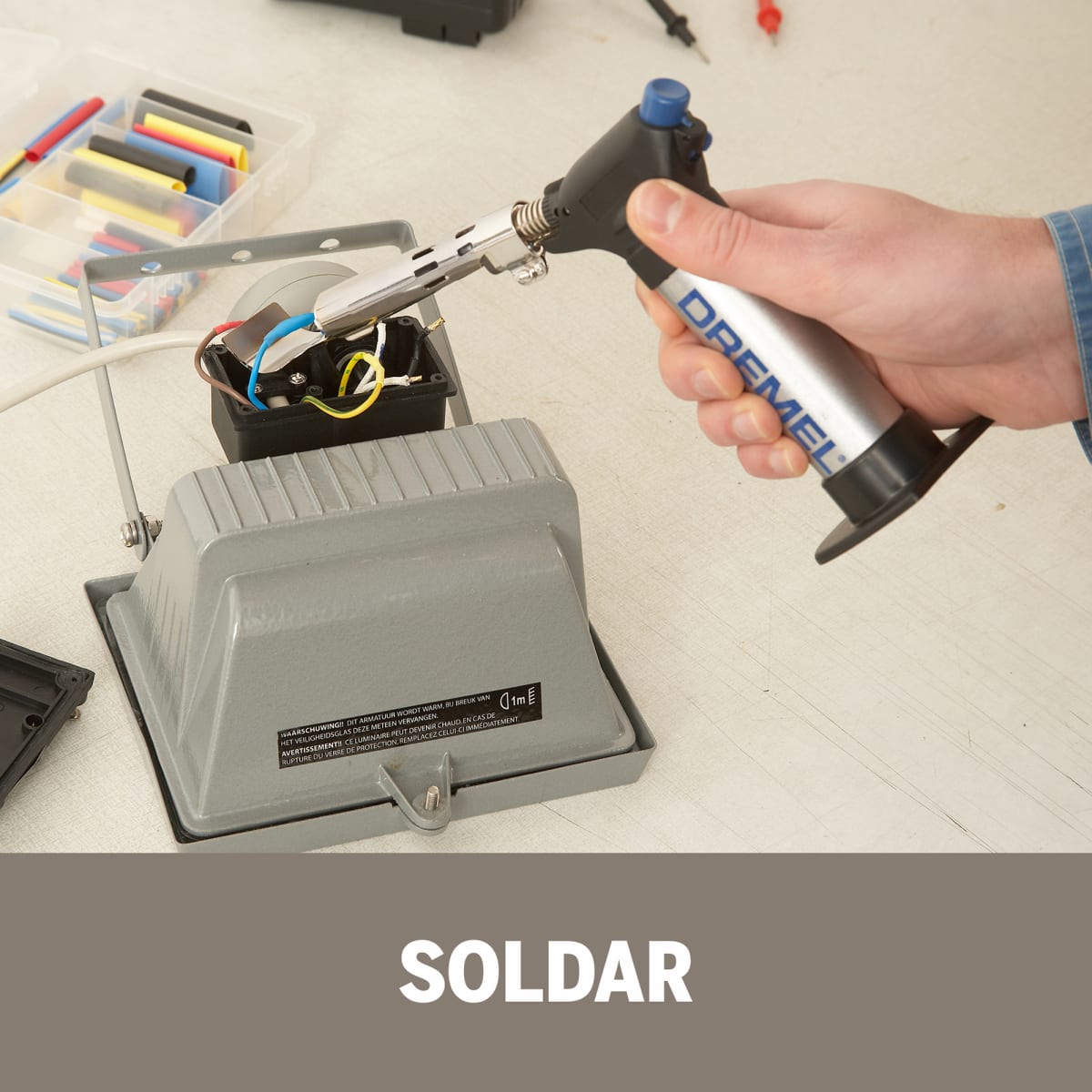 Soplete Soldador Versaflame Gas Butano con 4 Accs Dremel F013.220.0AA6