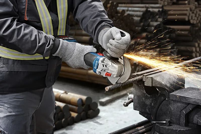 Combo Bosch GSB 18V-65 + GWS 18V-8 Brushless 18V + Maleta - 0615.A50.0AY7