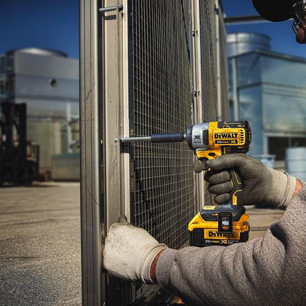 Llave de Impacto Inalámbrica 3/8'' 20V Max Xr Dewalt DCF890B3