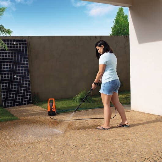 Hidrolavadora Alta presión 1400W 105 bar BLACK+DECKER PW1450TD-B2C1