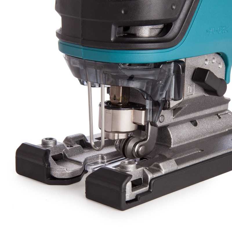 Sierra Caladora 720W 135mm Makita 4350FCT3