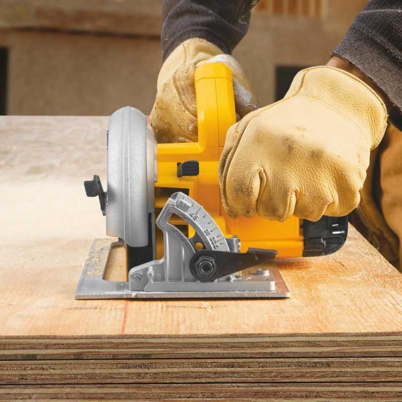 Sierra Circular DeWalt 7-1/4