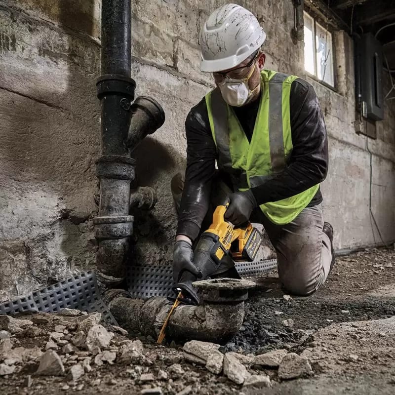 Sierra Sable DeWalt 60V FlexVolt + 2 Baterías DCS389T24