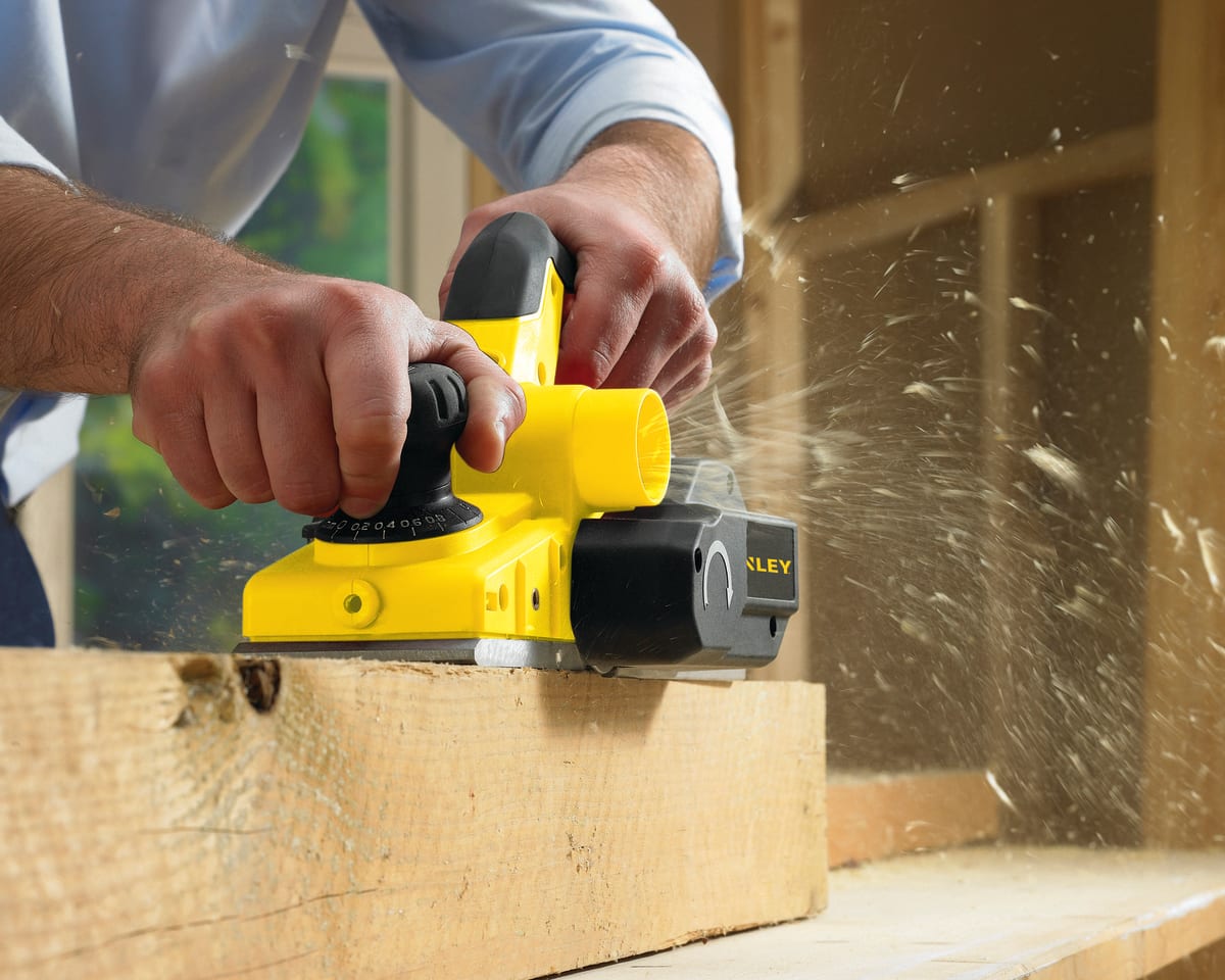 Cepillo De Madera 750W STANLEY STPP75024