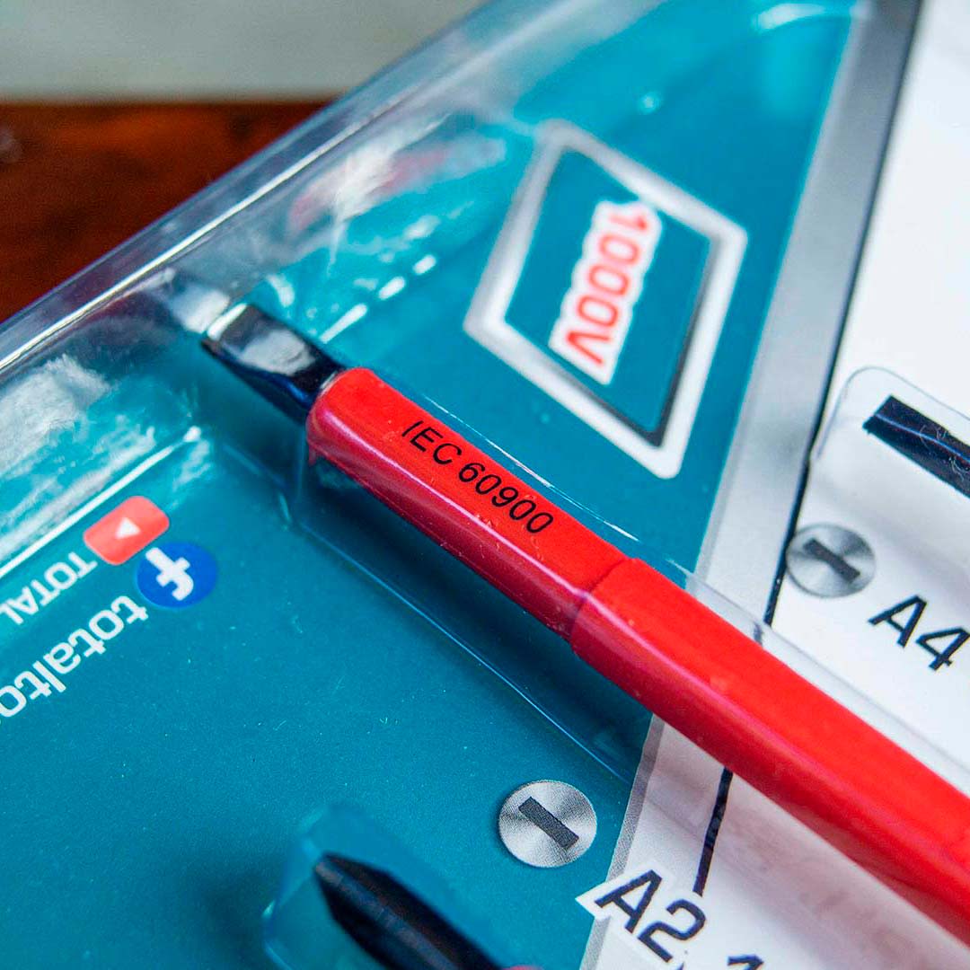 SET DE 6 DESTORNILLADORES AISLADOS 1000V THTIS566 TOTAL6