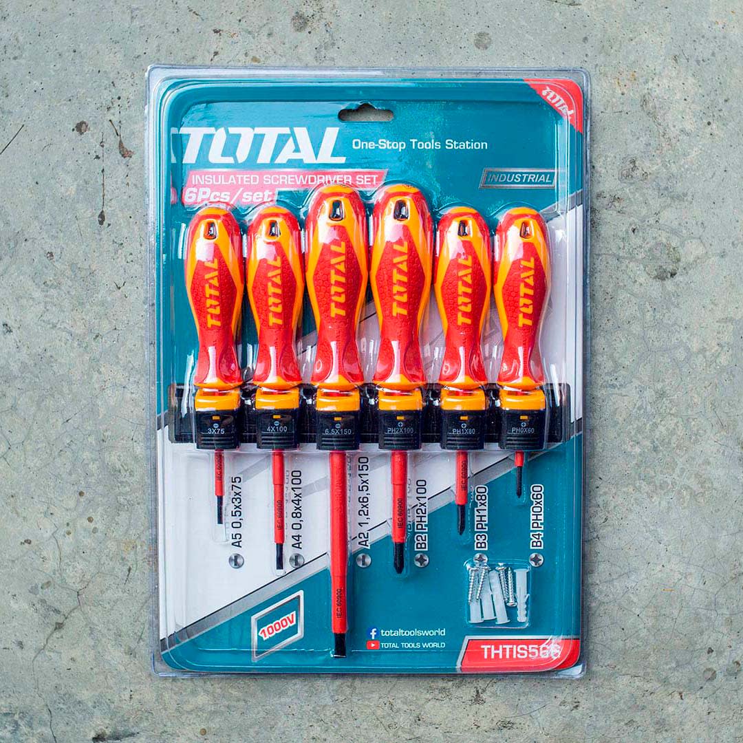 SET DE 6 DESTORNILLADORES AISLADOS 1000V THTIS566 TOTAL2