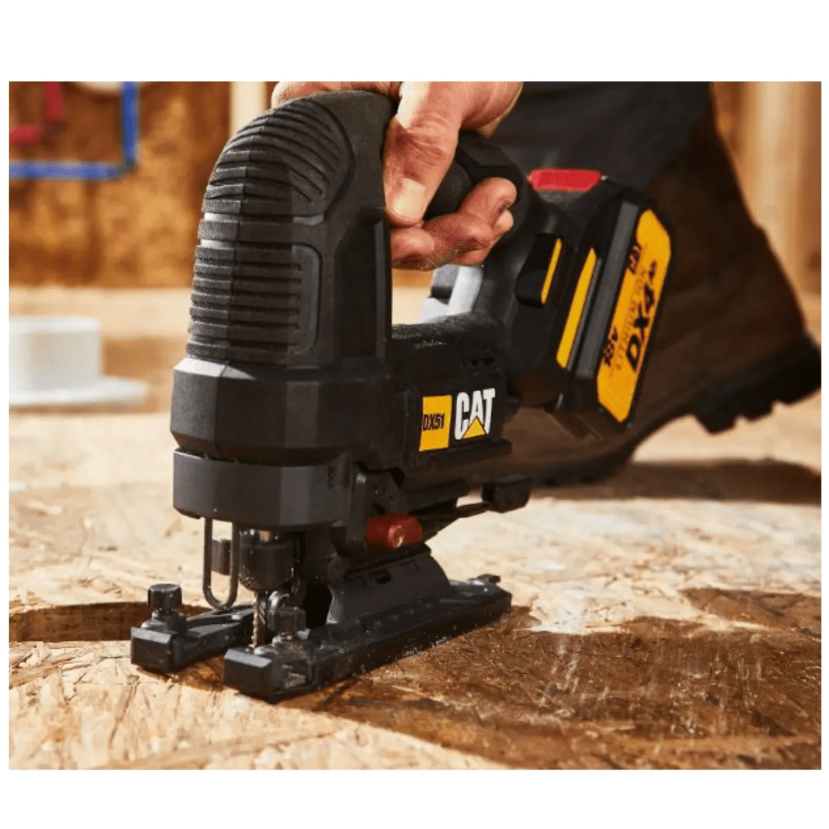 COMBO SIERRA CALADORA DX5270B+ DXB4K (BAT+CAR 4AH) CATERPILLAR4