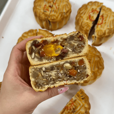 Caja Moon Cake 5 Nueces con Yema de Huevo 700g x 10