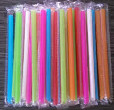 Caja Bombilla Plástico Colores para Bubble Tea 250und x 9