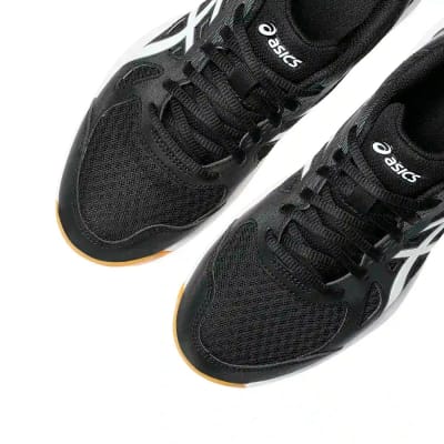 ZAPATILLAS UPCOURT 6 BLACK WHITE MUJER