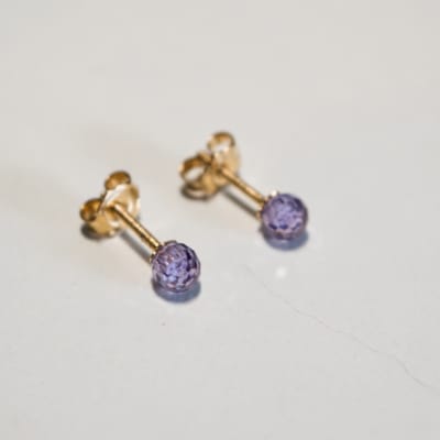 Aros 18k Cristal Checo 4mm Aros 18k Cristal Checo 4mm
