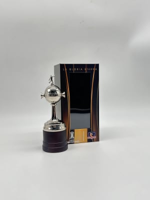 Réplica Copa Libertadores Colo Colo 15 cms