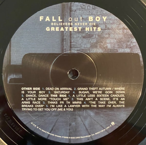 Fall Out Boy Believers Never Die - Greatest Hits vinilo4