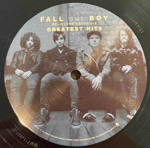 Fall Out Boy Believers Never Die - Greatest Hits vinilo5