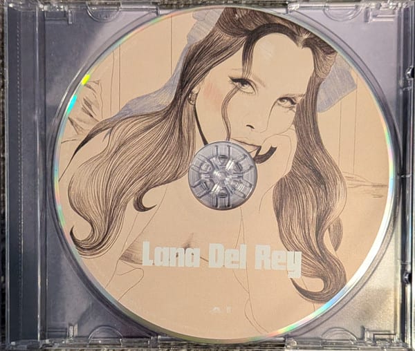 Lana Del Rey Did you know that there's a tunnel under Ocean Blvd Cd3