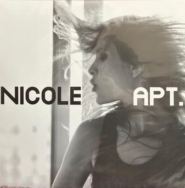 Nicole APT. Vinilo2